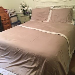 Pottery Barn Duvet Cover w/ 2 Shams